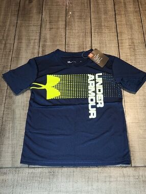 NWT Under Armour Navy Tee with Neon Yellow Logo Graphic
